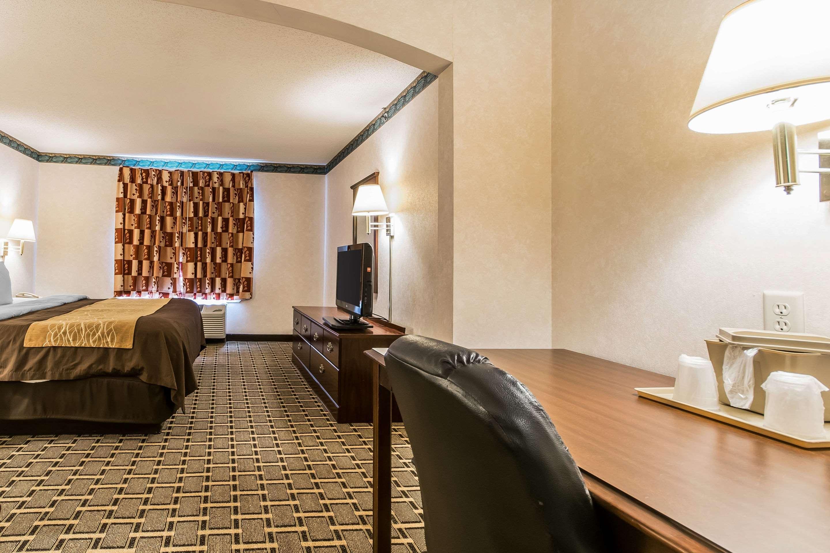 Quality Inn & Suites Stacer Экстерьер фото
