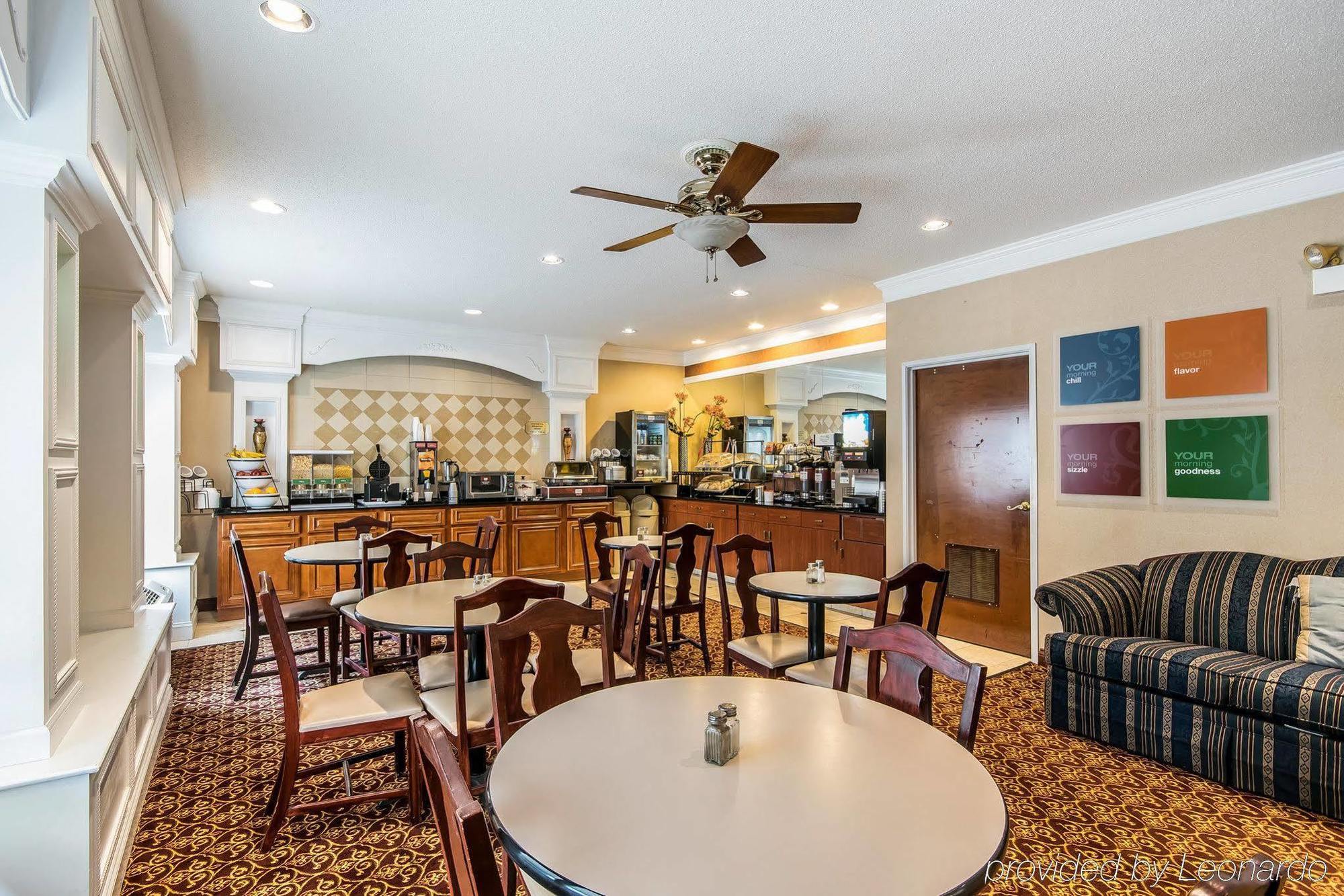Quality Inn & Suites Stacer Экстерьер фото