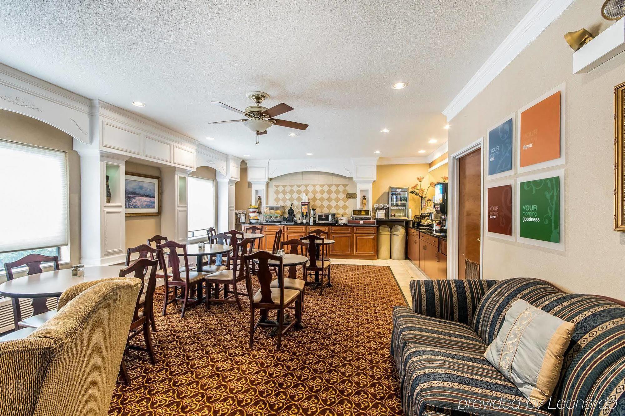 Quality Inn & Suites Stacer Экстерьер фото